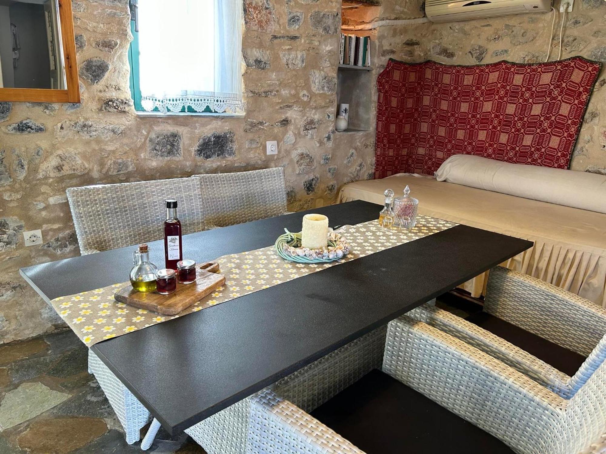 Guesthousekamara Monemvasía Buitenkant foto